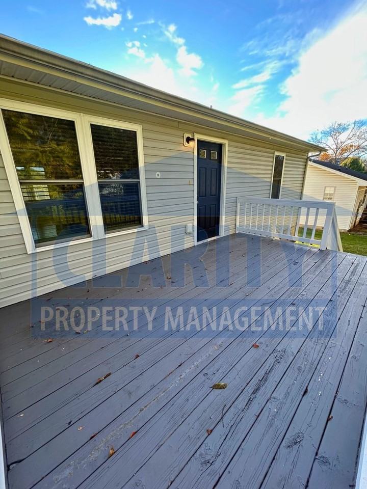 535 13th St Ne - Photo 6 of 23