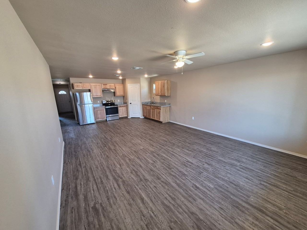 3104 E Cornell St - Photo 2 of 13