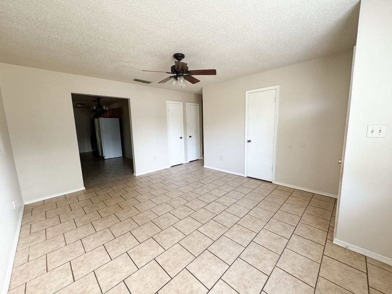 4945 O'Keefe 4945 - Photo 3 of 15