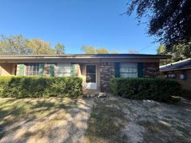 12402 Gentry Triplex - Photo 1 of 1