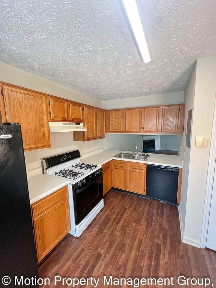 6426 Charter Way - Photo 6 of 17