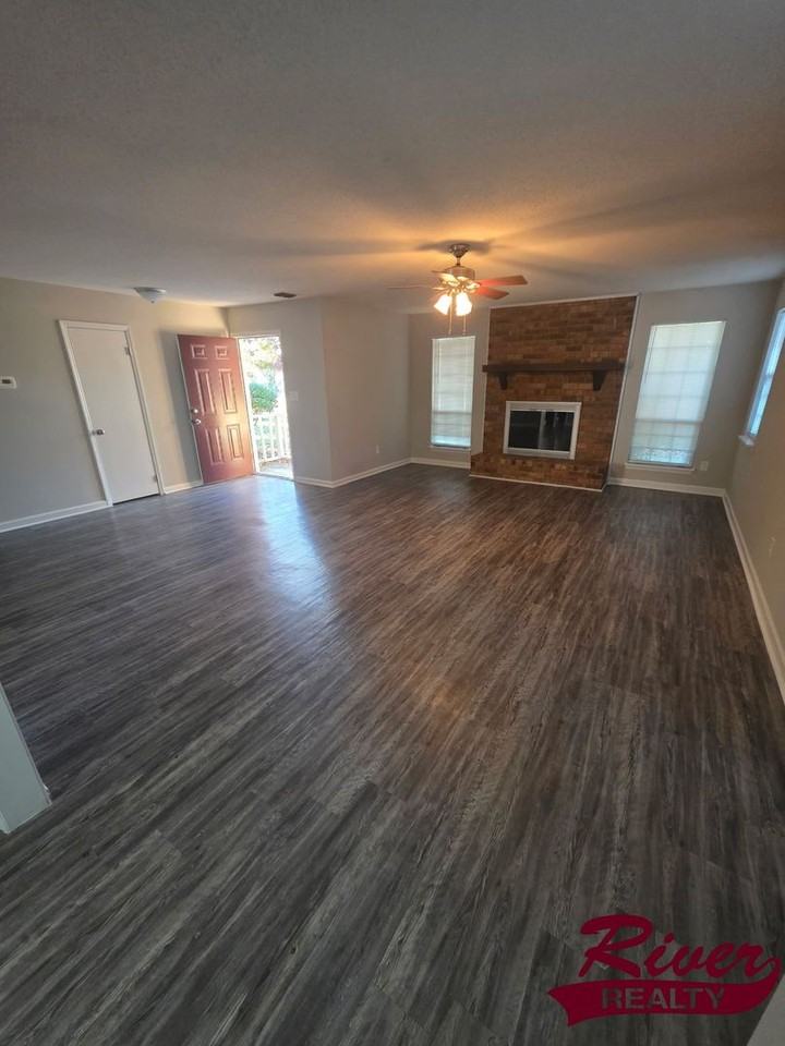 2608 Carrington Dr - Photo 3 of 19