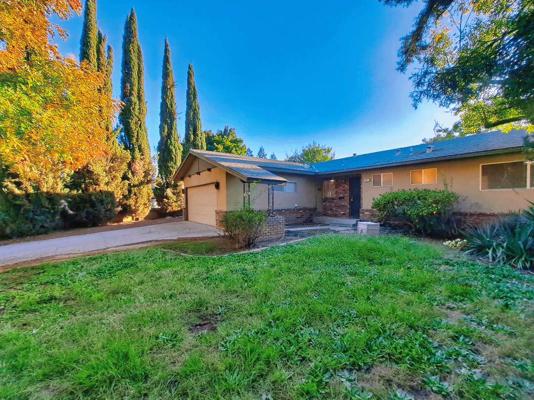 6675 N Spalding Ave - Photo 2 of 19