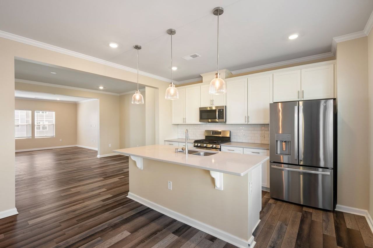 3032 Castle Loch Ln - Photo 4 of 30