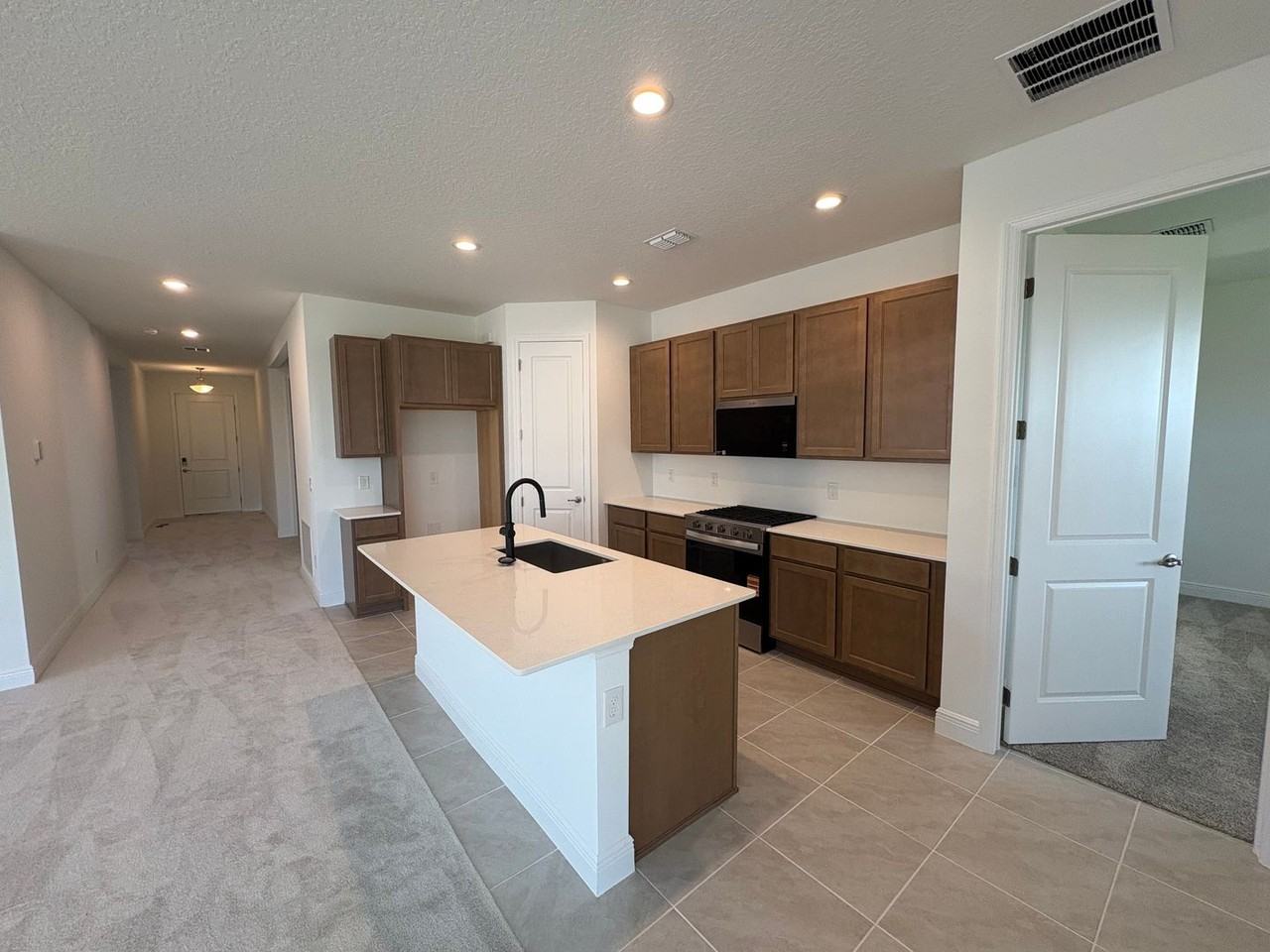 2879 Arbor Dune Ave - Photo 2 of 23