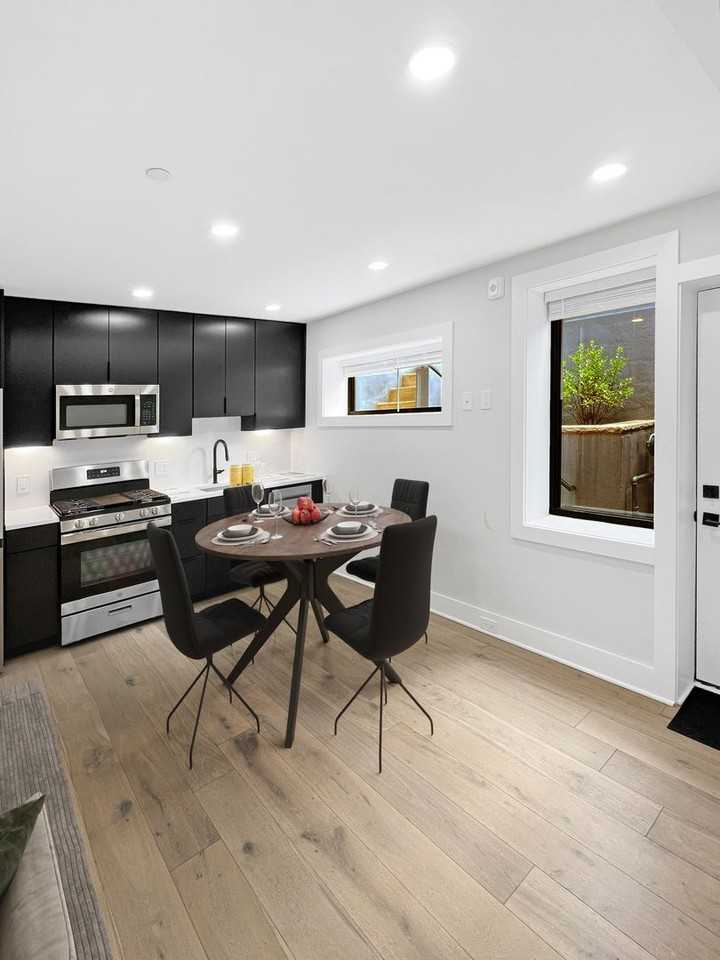 1026 18th St Ne - Photo 4 of 14