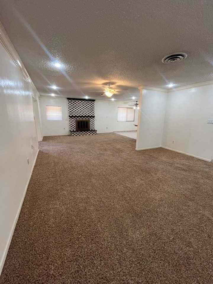 3609 Planz Rd - Photo 2 of 12