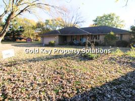 featured image of 325 Teresa Ct