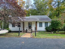 featured image of 376 Peachtree Dr