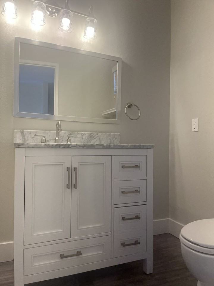 1181 Sumner Place #B - Photo 6 of 6