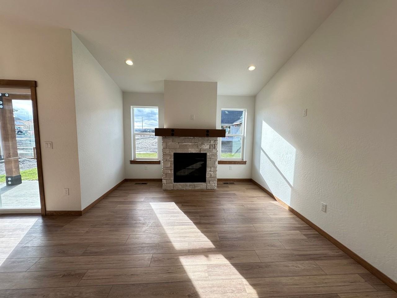 8984 W Cultivator Ave - Photo 5 of 23