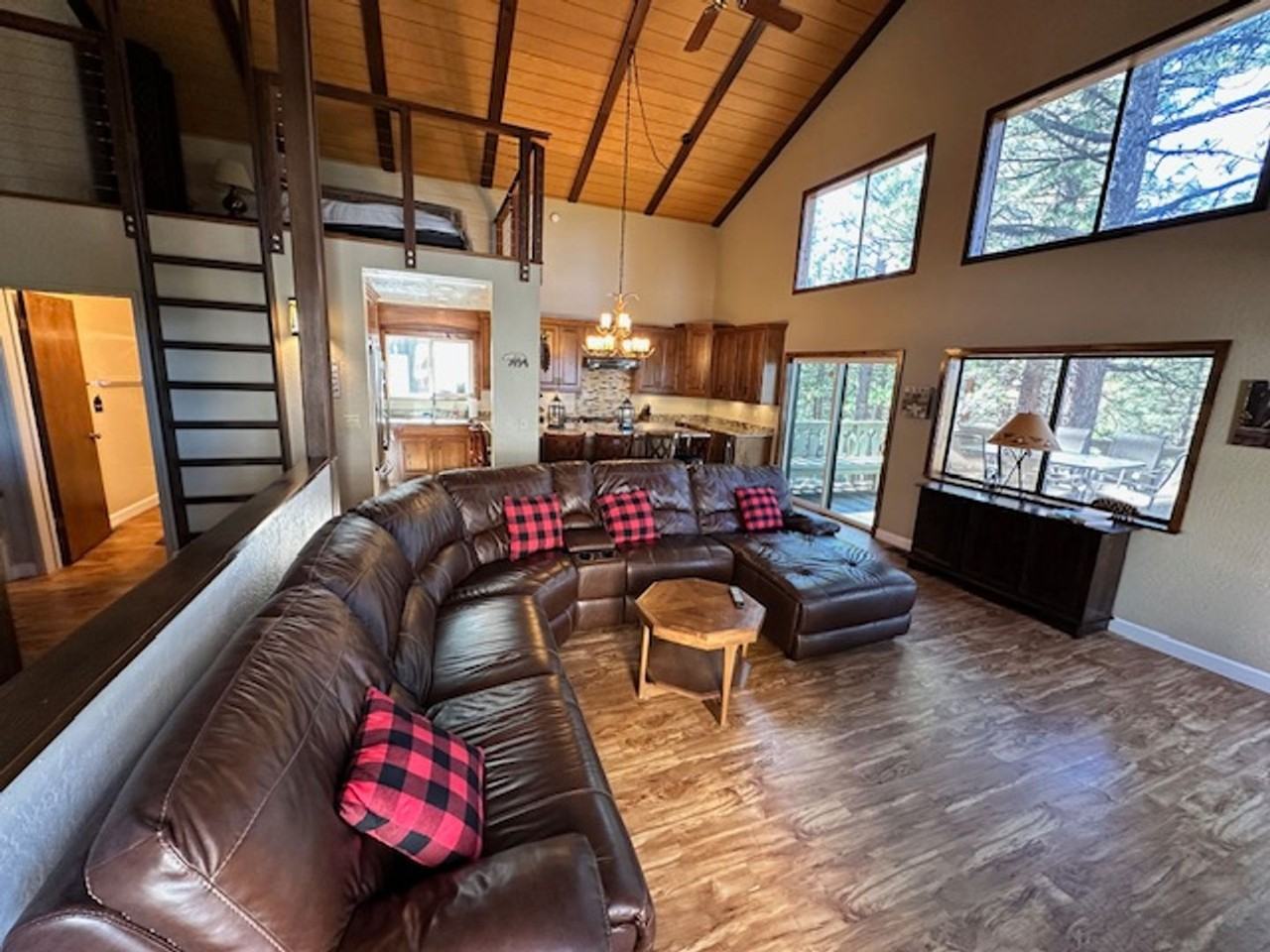 1236 Timber Ln - Photo 2 of 15