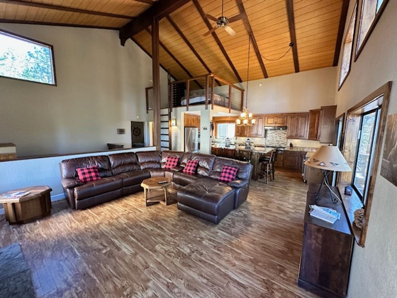 1236 Timber Ln - Photo 3 of 15