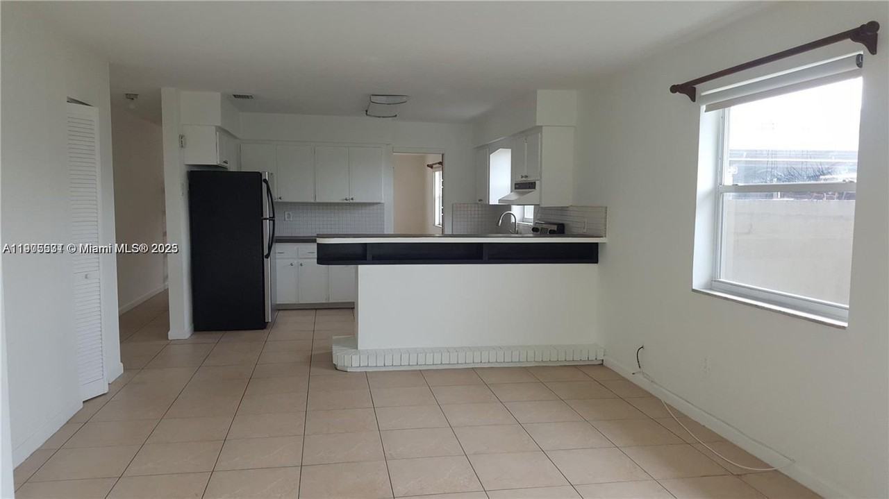 12844 Sw 133rd Ter - Photo 2 of 15