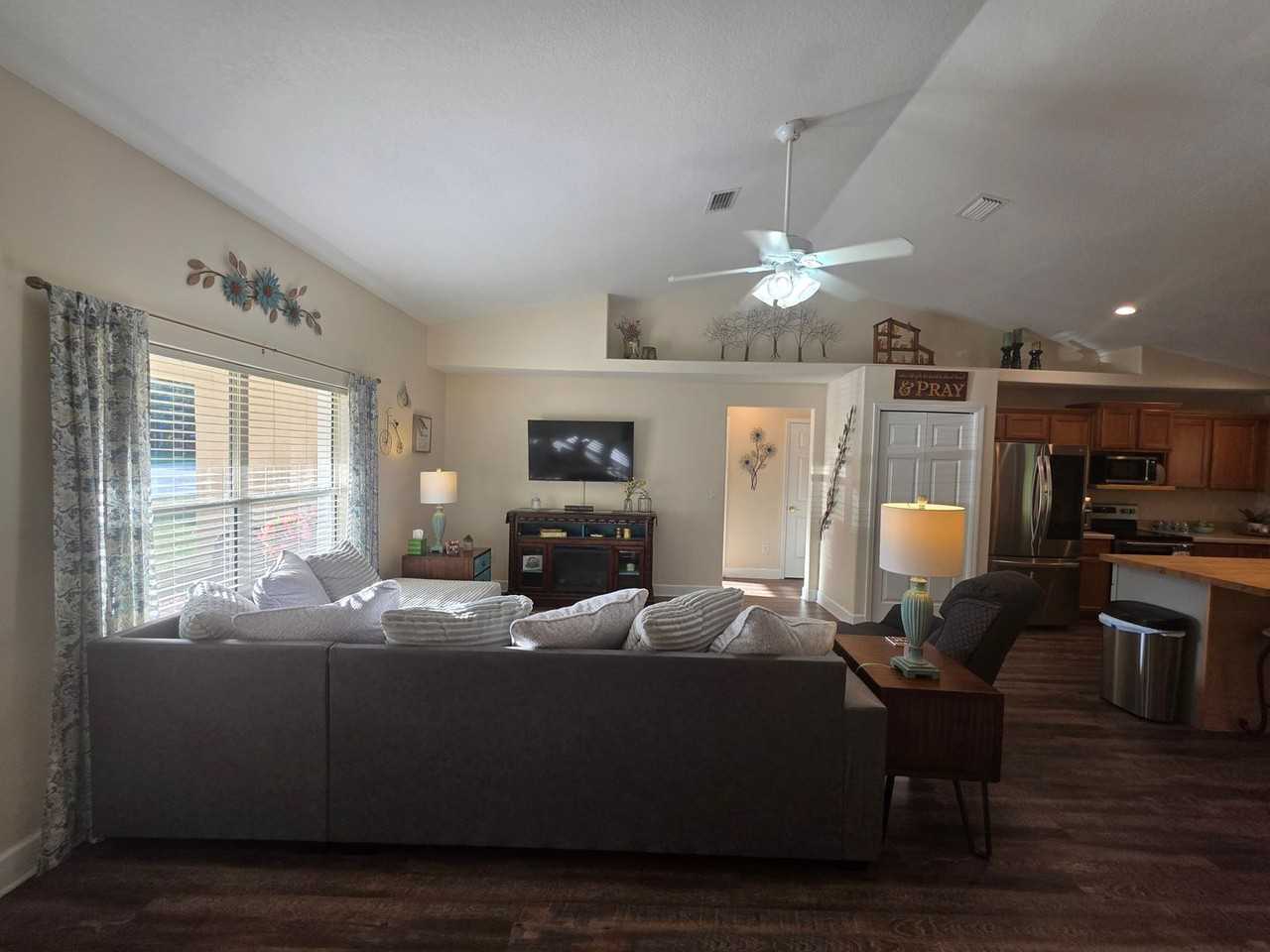 8329 N Dandelion Way - Photo 6 of 40