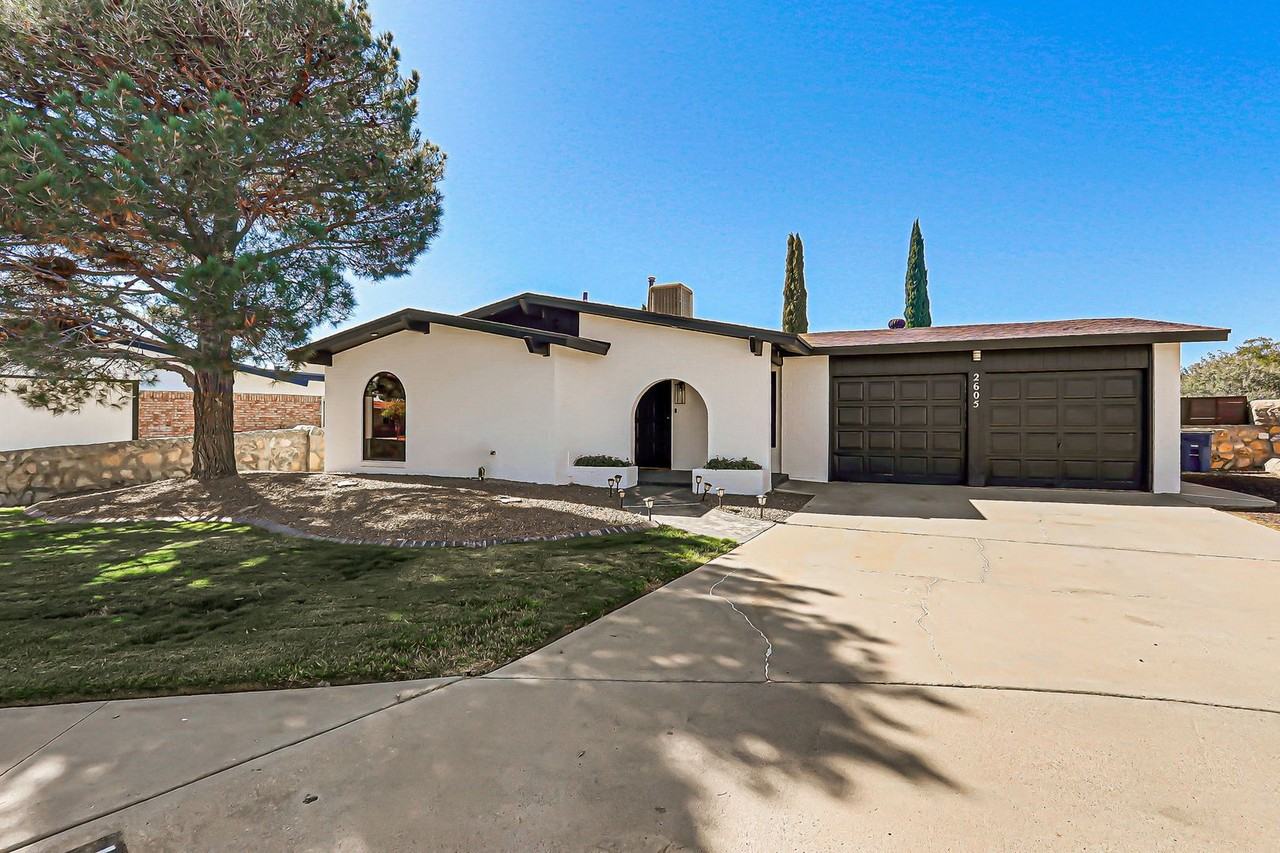 2605 Julius Boros Dr - Photo 2 of 50