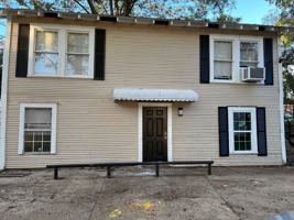 featured image of 632 Wyandotte St Lowr A
