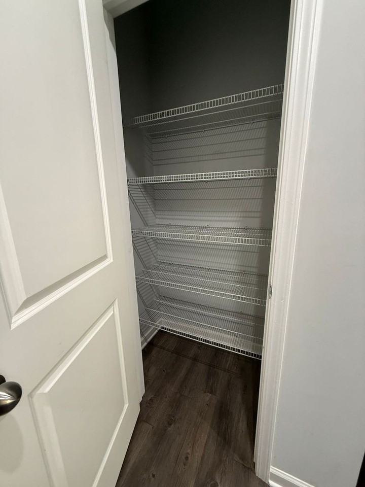 401 Durants Neck Ln - Photo 3 of 23