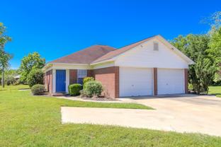 824A Shaw Rd - Photo 1 of 1