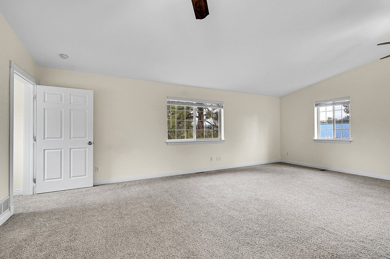 50 Spruce Dr #1 - Photo 5 of 31