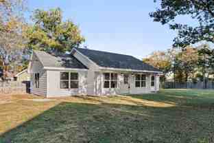 2716 Summer Ave - Photo 1 of 1