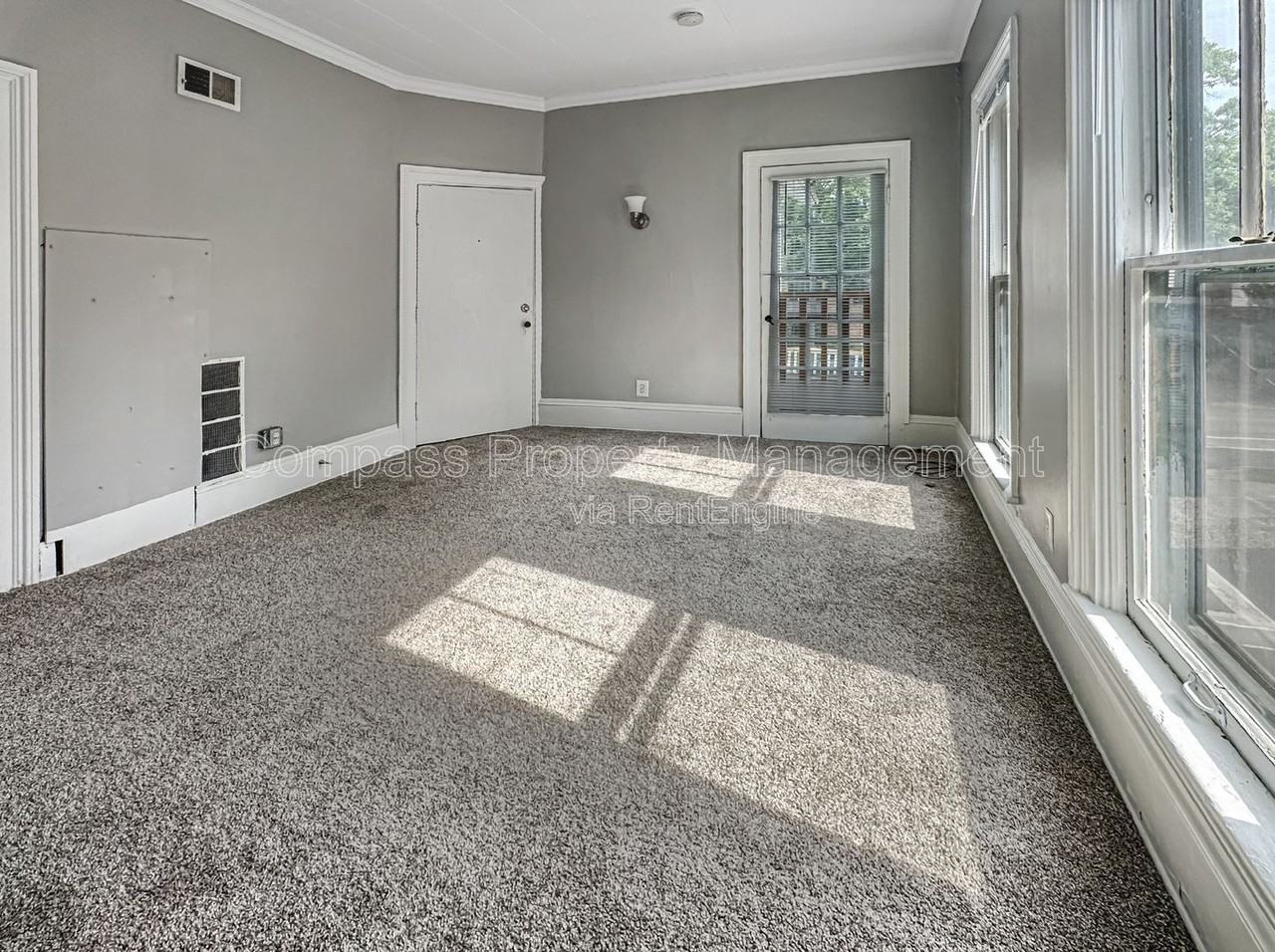 642 Cherry St Se #4 - Photo 7 of 8