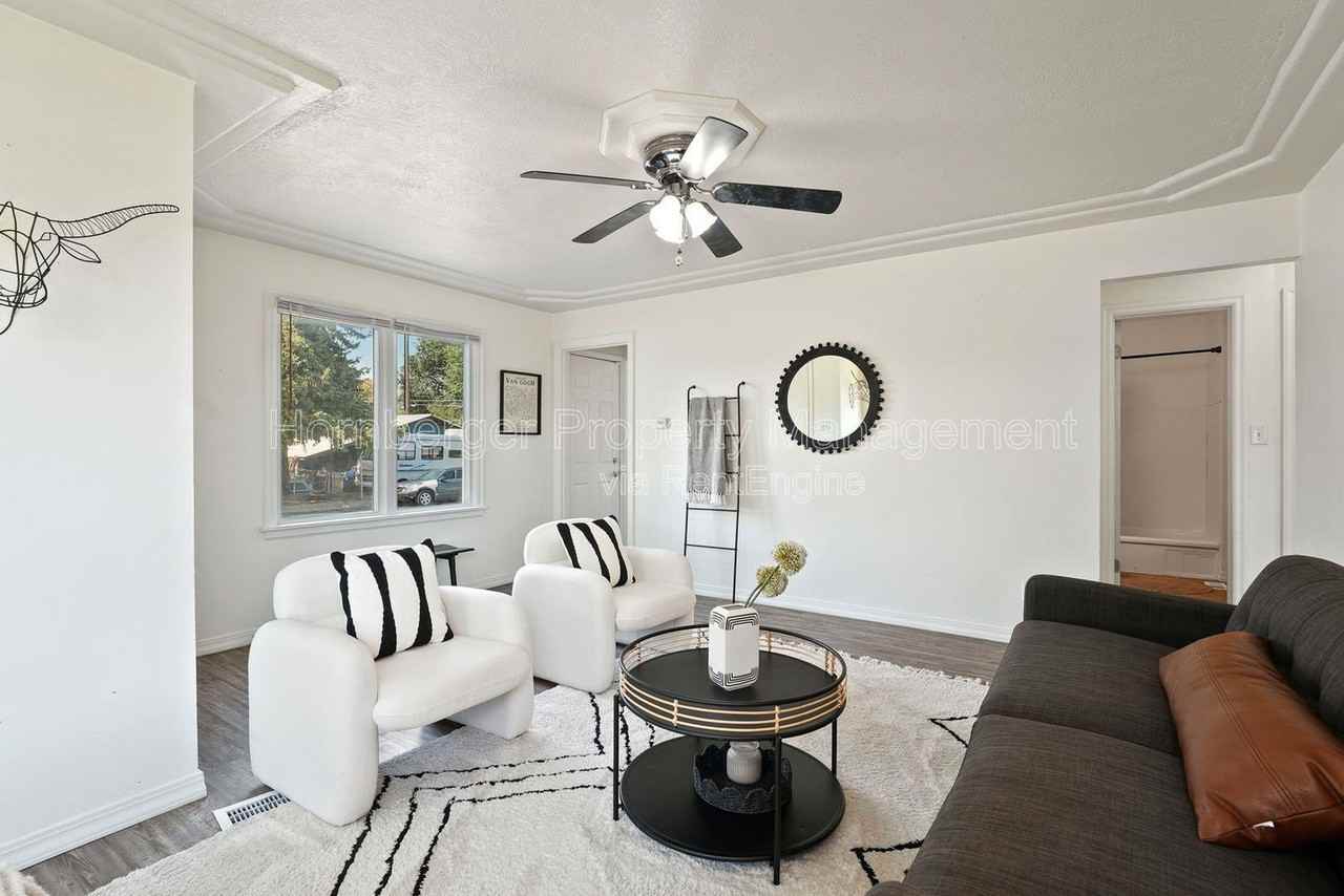 503 East Joseph Avenue - Photo 3 of 28