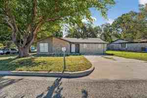 featured image of 936 N Las Vegas Trl