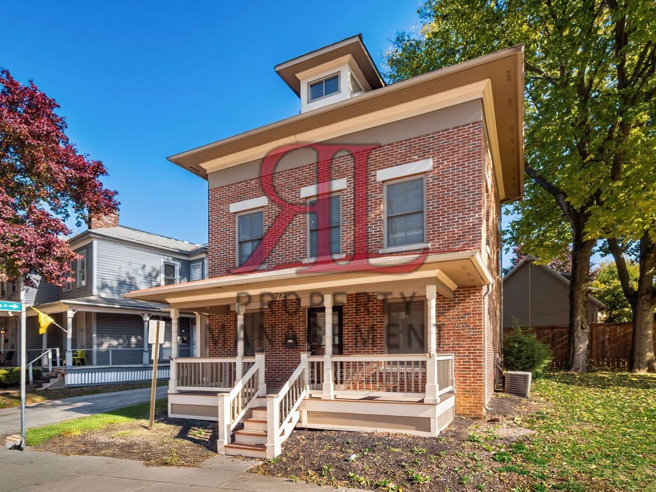 782 Summit Street - Photo 2 of 41