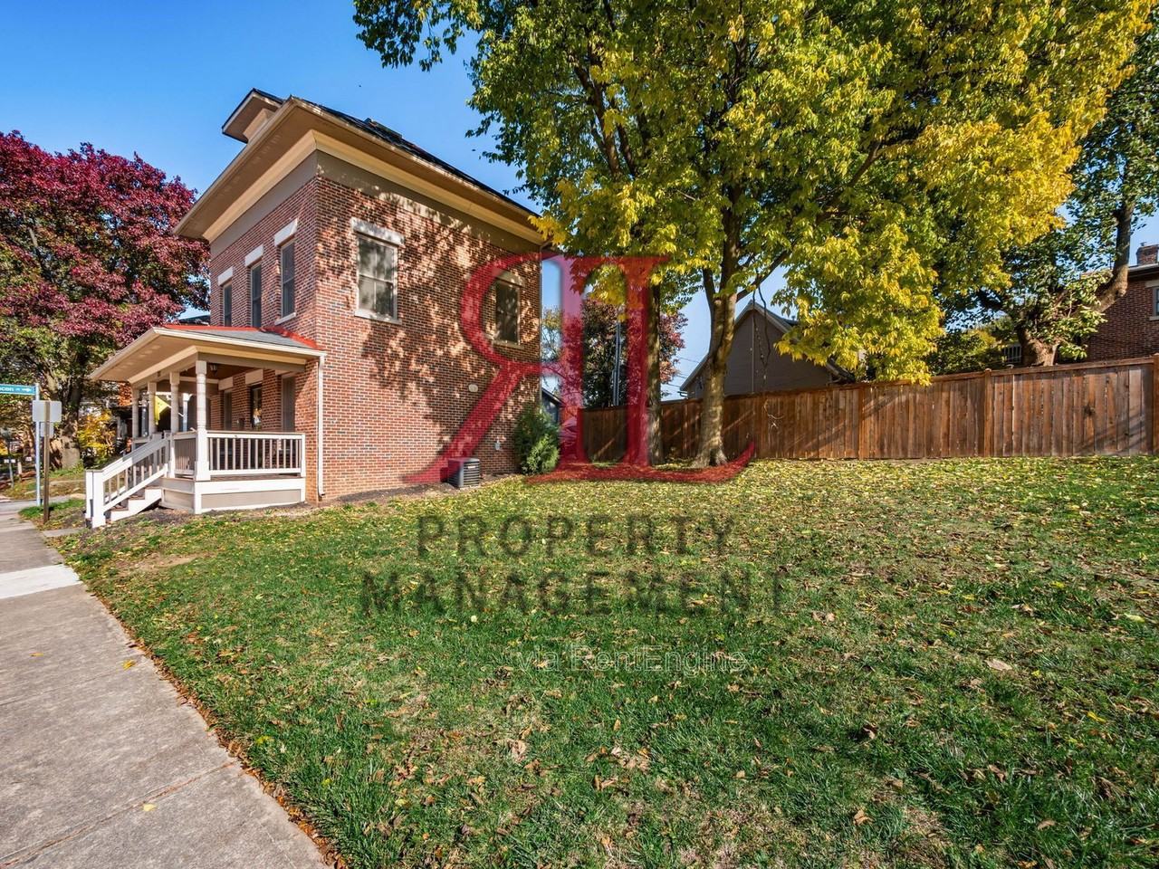 782 Summit Street - Photo 5 of 41