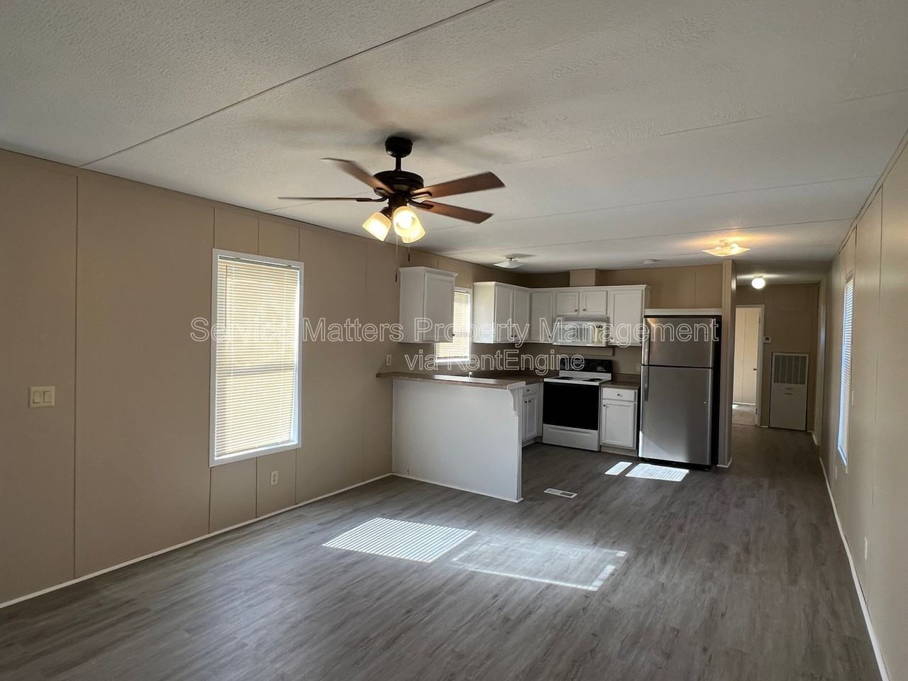 4825 Douglas Dr - Photo 4 of 17