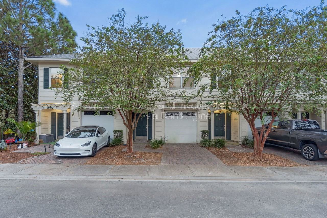 245 Mattie M Kelly Blvd - Photo 2 of 31