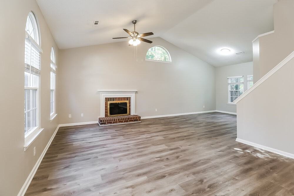 7405 Chidley Dr - Photo 6 of 17