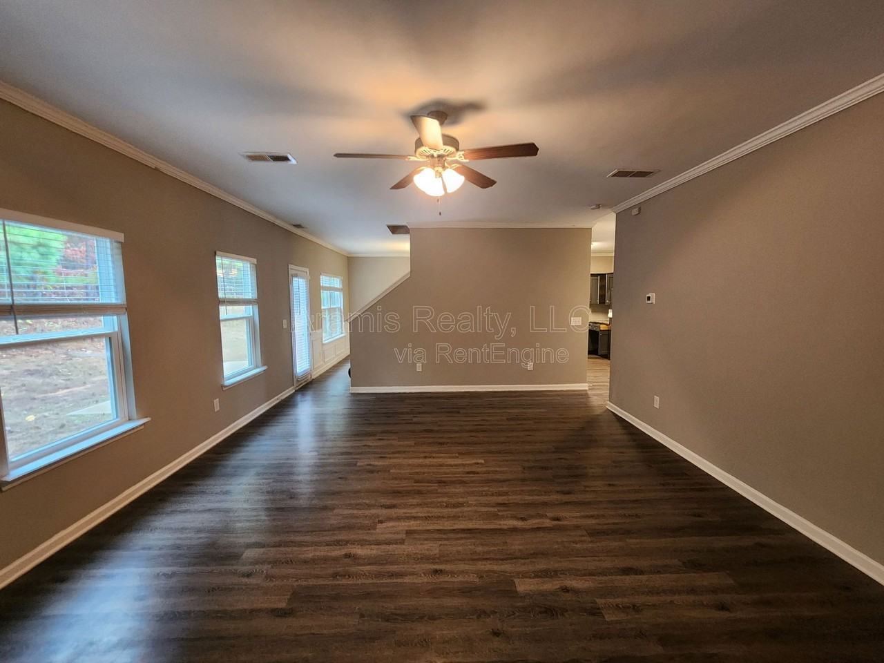 255 Fieldcrest Dr - Photo 3 of 18