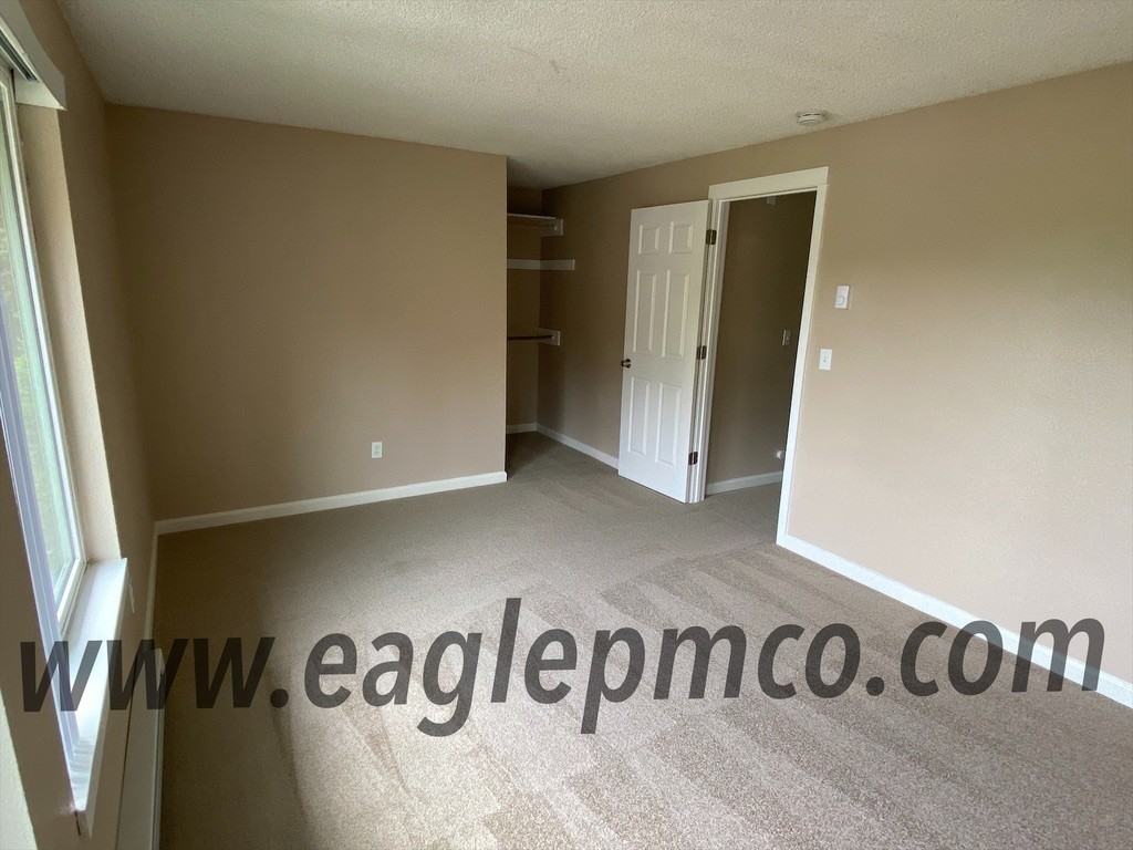 12486 Se 60th Ct #B - Photo 3 of 20