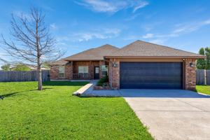 featured image of 2816 Coventry Manor Dr