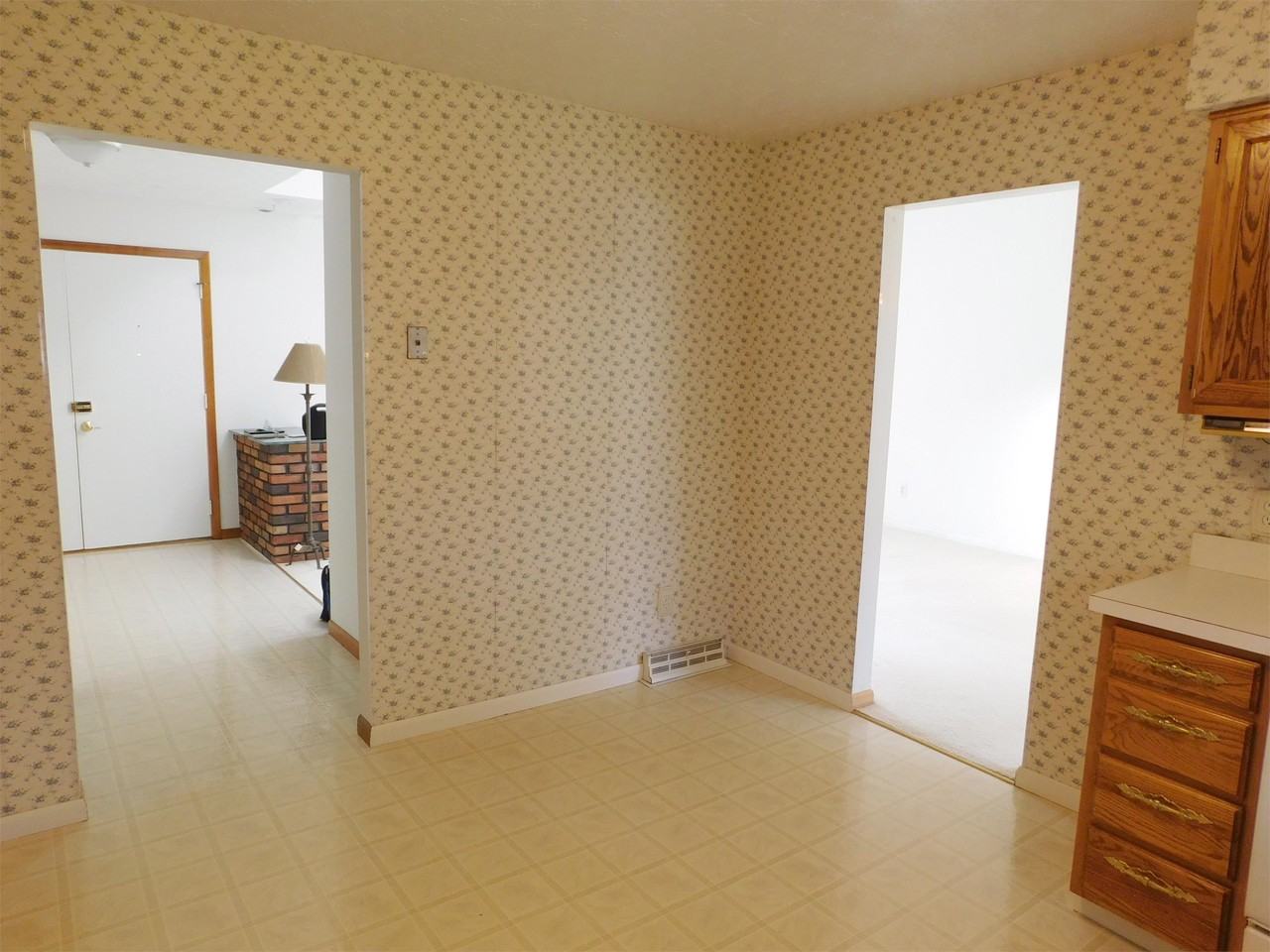 269 Fawnwood Drive - Photo 2 of 25