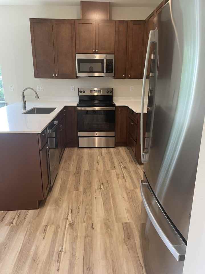 2950 Sw Coho St #6 - Photo 7 of 10