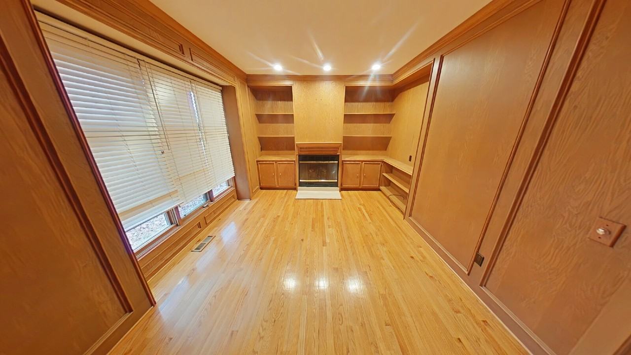 1449 Ridge Ct - Photo 5 of 21