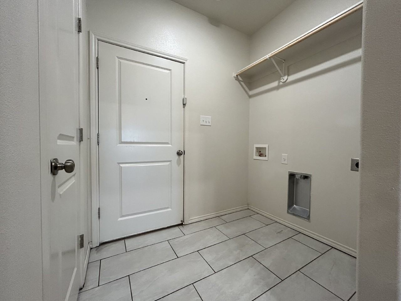 5834 Virginia Ave - Photo 5 of 11