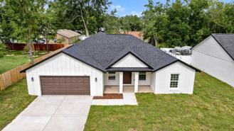 8531 Se 164th Pl - Photo 1 of 1