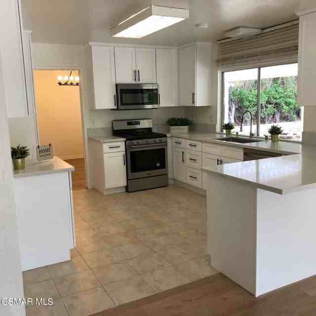 217 Smoke Tree Ave - Photo 2 of 6