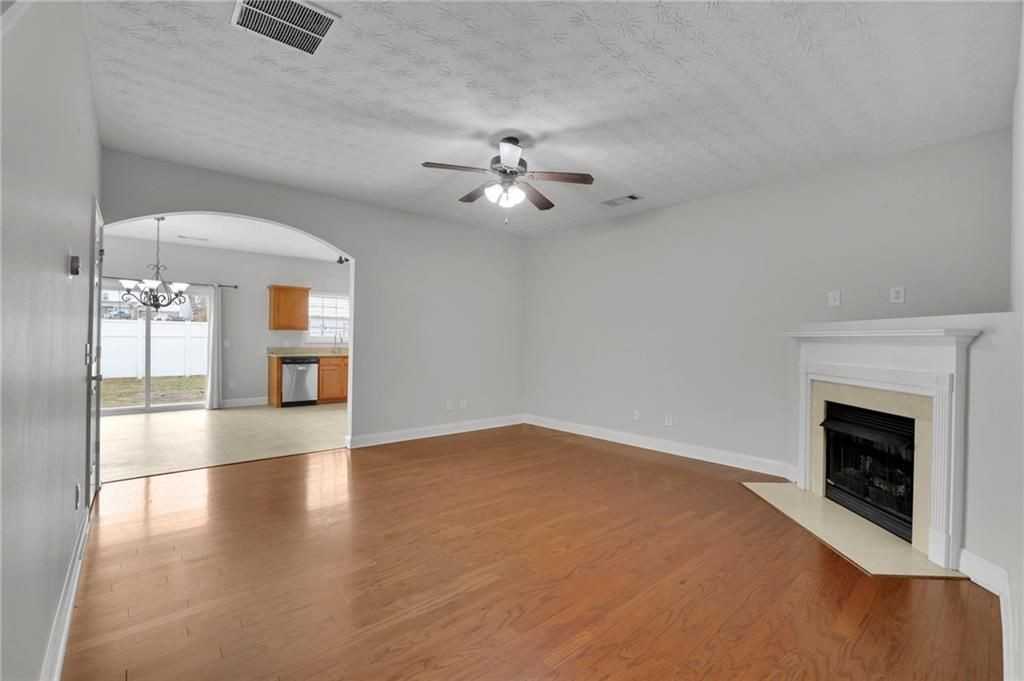 64 Riley Place Dr ##4 - Photo 2 of 27