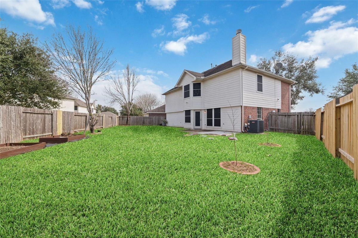 22314 Laguna Trace Ct - Photo 3 of 3