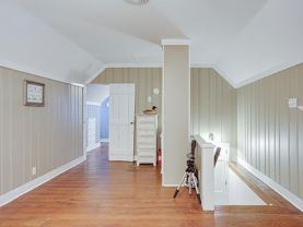 704 W Delaware Ave - Photo 1 of 1