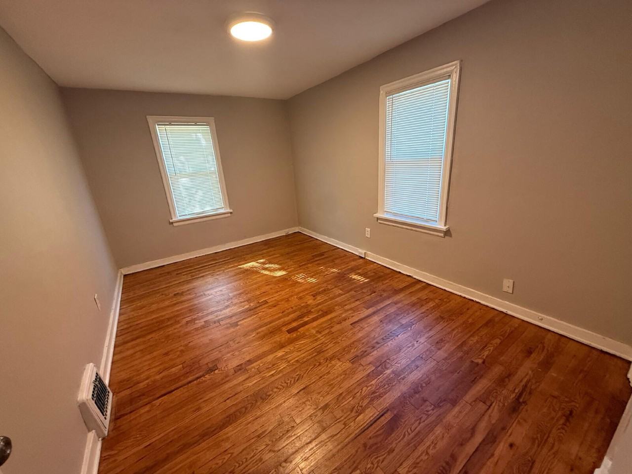 7129 Dawson Pl - Photo 3 of 9