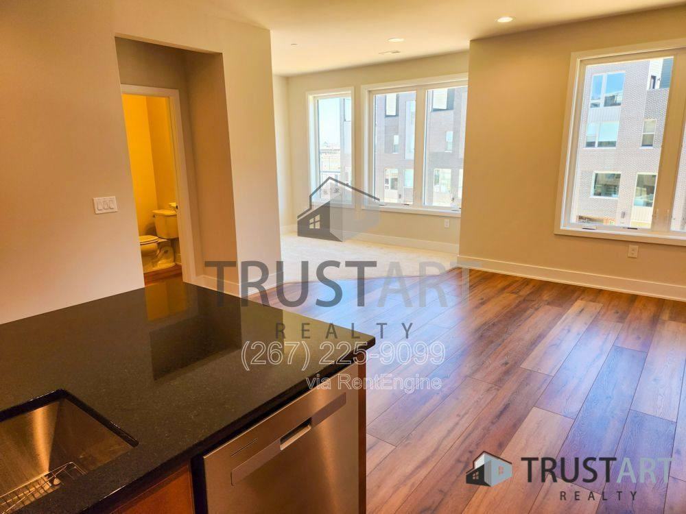 3150 Parkview Walk #213 - Photo 6 of 10