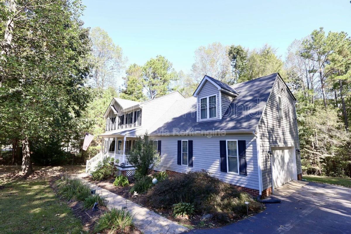 15831 Haggis Drive - Photo 3 of 10