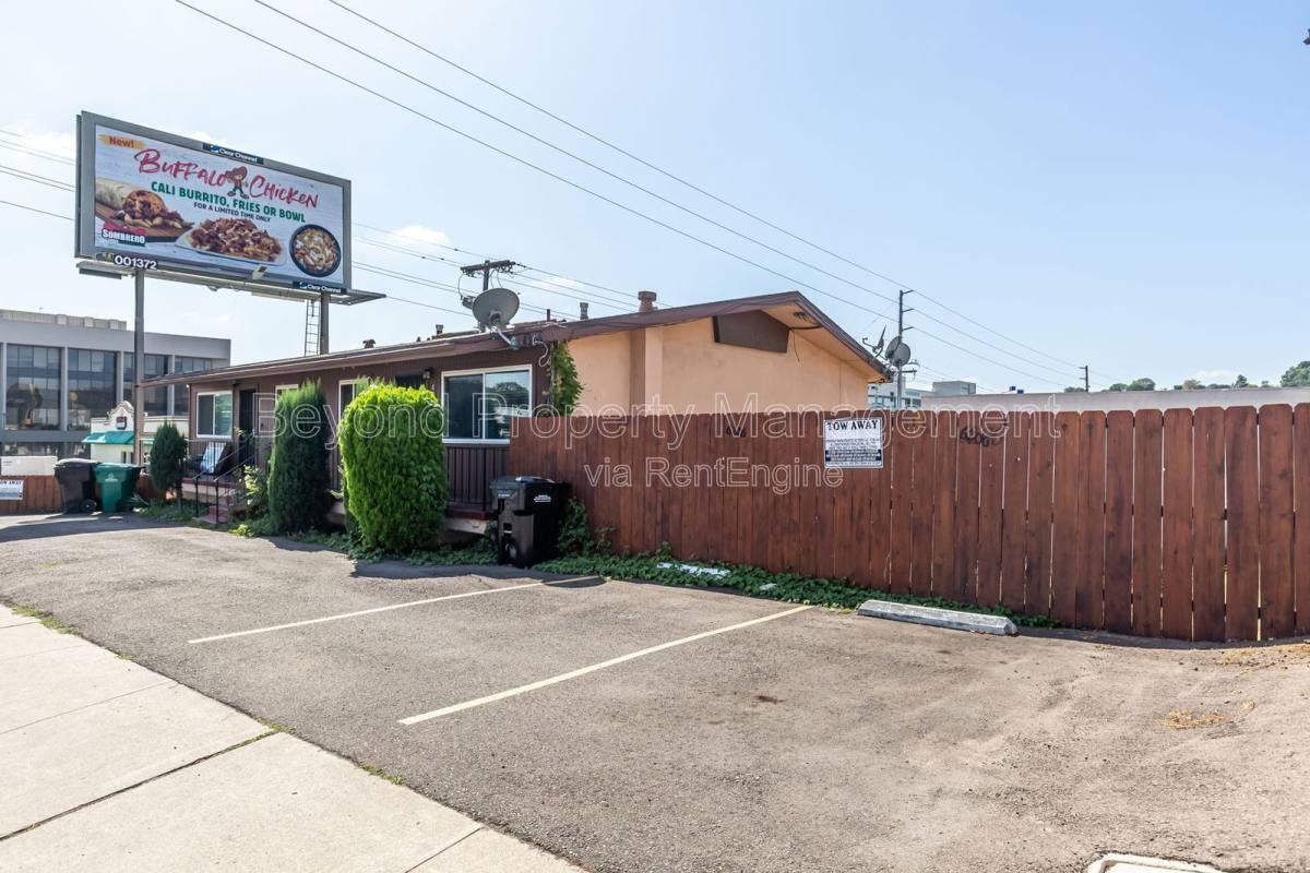 6206 Mission Gorge Rd - Photo 3 of 10