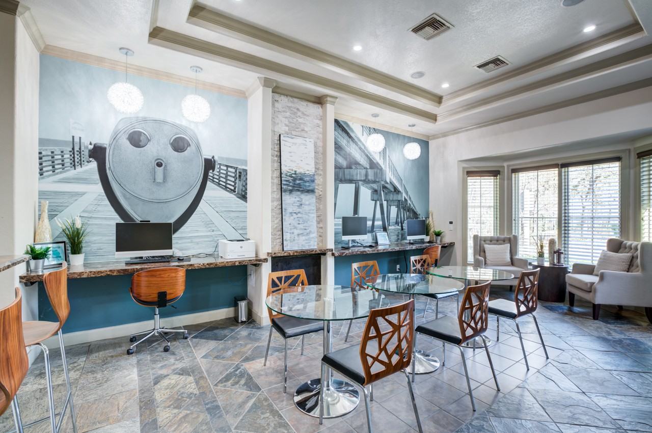 The Enclave - Photo 4 of 16